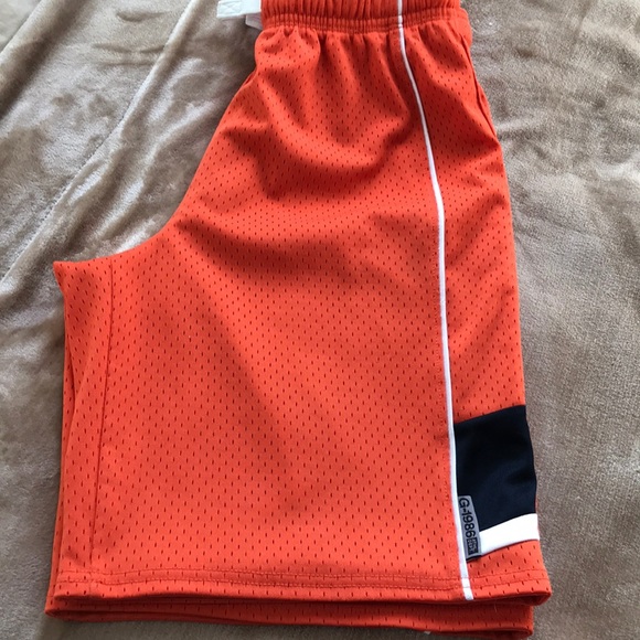 Shorts and Tshirt - Picture 3 of 5